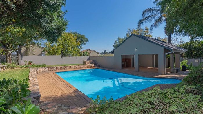 Renovated 3-Bedroom Apartment with Balcony, Pool, and Clubhouse in Marais Steyn Park