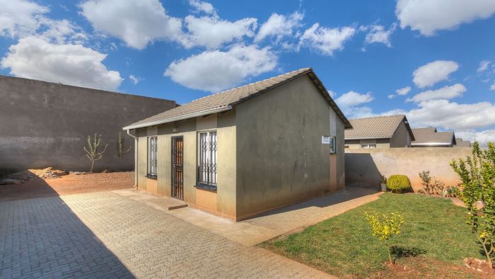 Property #LH-176558, House for sale in Protea Glen