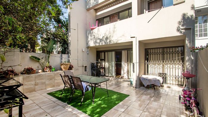 Edenburg Townhouse For Sale: Renovated, Spacious, Private Garden, Single Garage, Pool & Tennis Court