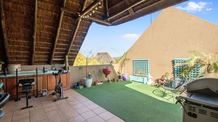 Spacious Sunninghill Apartment with Loft, Balconies, and Excellent Amenities For Sale!