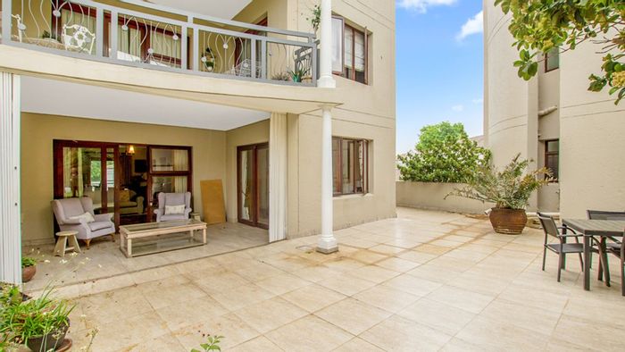 Spacious 2-Bedroom Apartment in Dunkeld West with Garden Access and Pool!