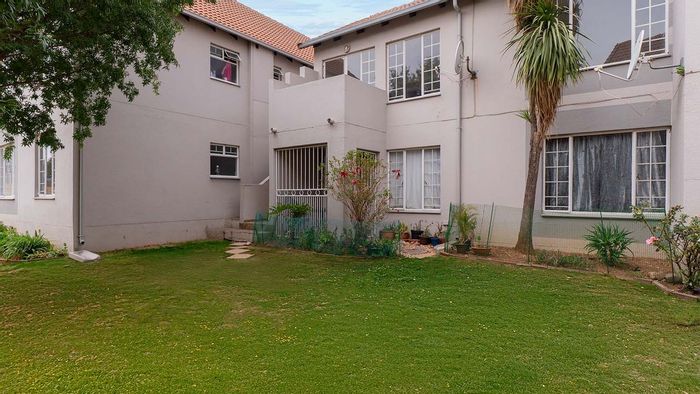 Edenvale Central Apartment For Sale: 2 beds, balcony, pool, gym, soccer field.