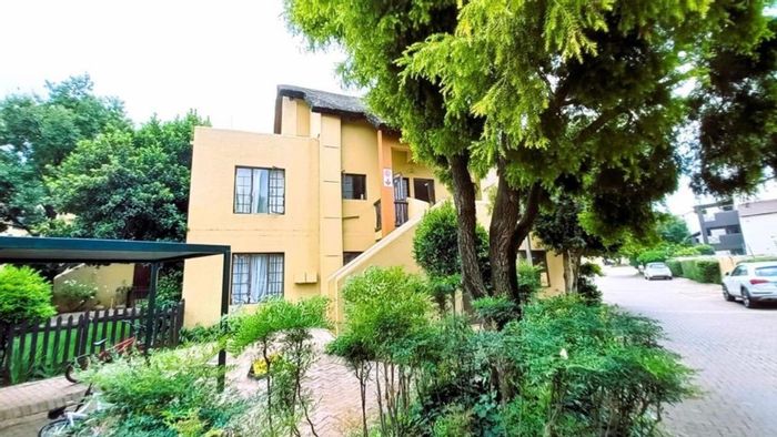 Spacious 2-Bedroom Thatch Apartment For Sale in Eden Glen