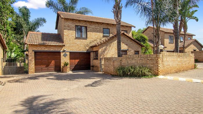 Property #LH-172800, Townhouse for sale in Ruimsig