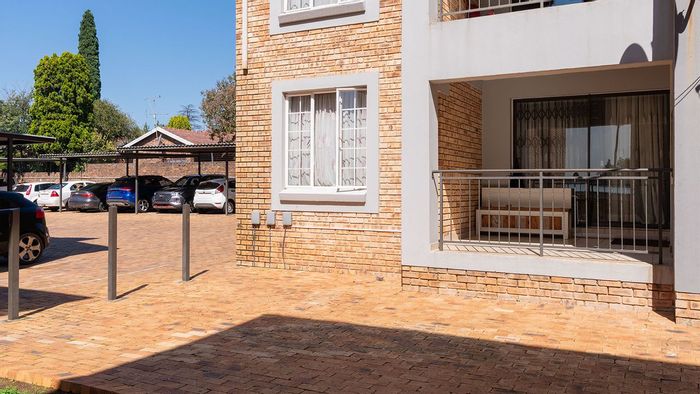 2 Bedroom Apartment For Sale in Birch Acres, secure complex with 24/7 access.