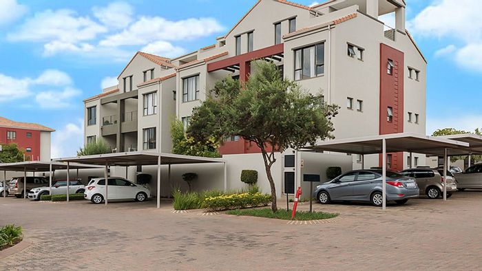Lonehill Apartment For Sale: 1 Bed, Pool, Clubhouse, Secure Parking, Move-In Ready.