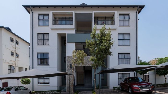 For Sale: 3-bedroom apartment in Modderfontein with lifestyle center amenities.