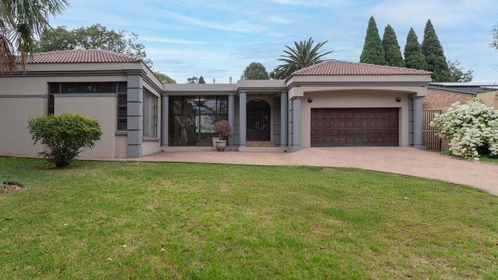 For Sale: House in Sunnyrock with security, spacious layout, and landscaped gardens.