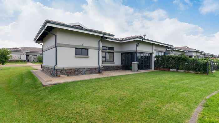 Eastlands Mature Lifestyle Estate: 2-bed simplex, secure living, community amenities - For Sale.