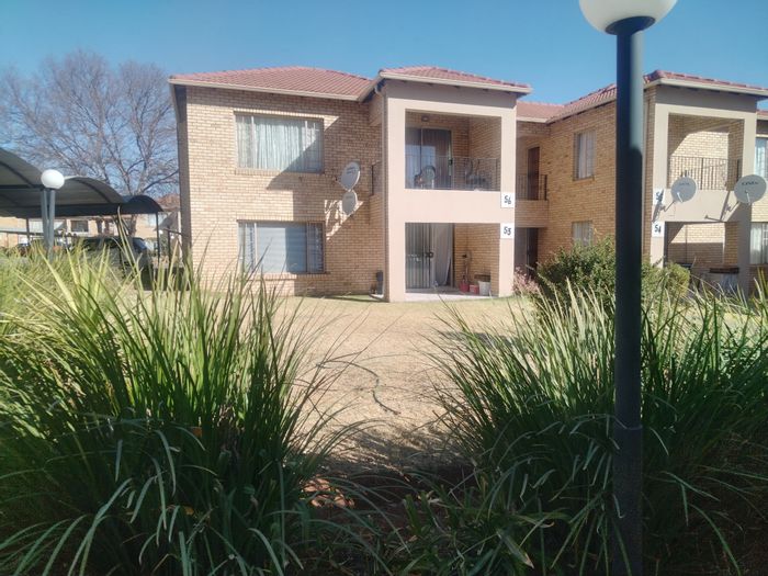 2-Bedroom Apartment to Rent in Vanderbijlpark Central with Garden and Security Features