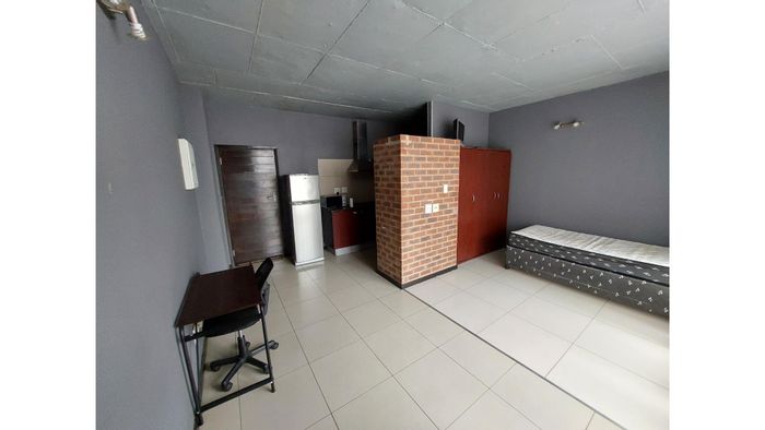 Property #Pref54836290, Flat rental monthly in Braamfontein