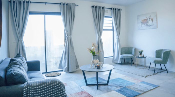 2-Bedroom Apartment To Rent in Parklands with Pool and Secure Living.