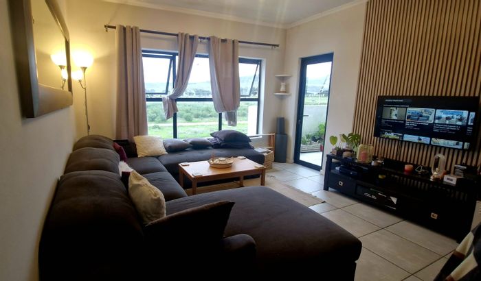 1-Bedroom Apartment To Rent in Richwood with gym, pool, and pet-friendly options.