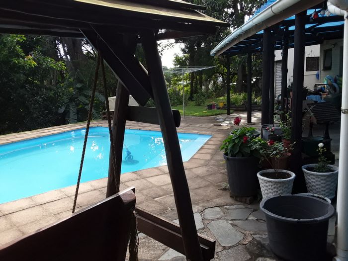 2-Bedroom Cottage for Rent in Amanzimtoti Central with Pool Access