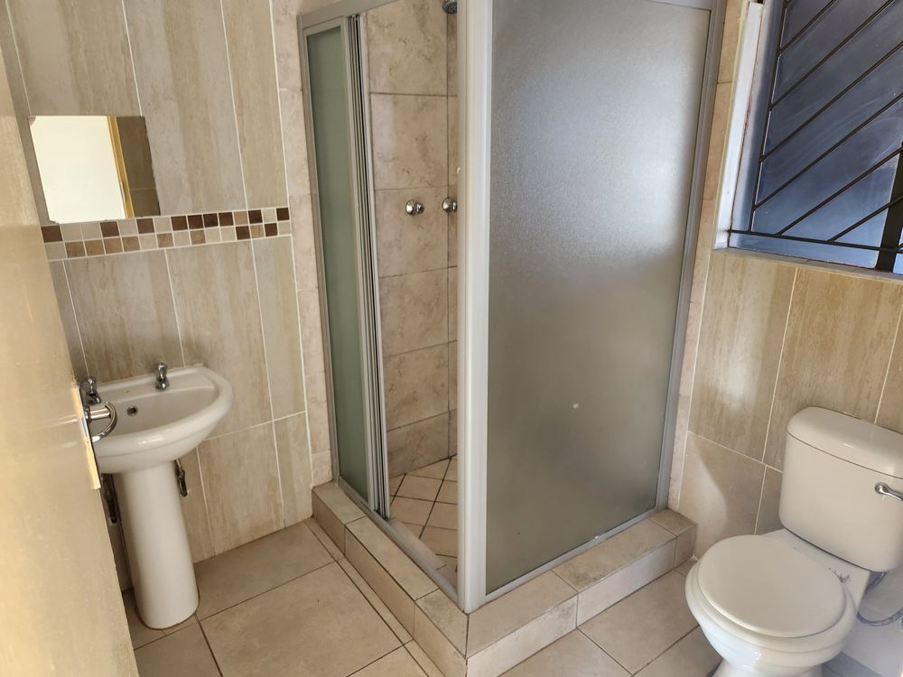 En-suite bathroom