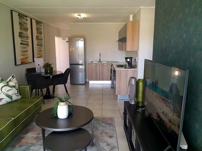 Linbro Park Apartment To Rent: 3-bed, gym, pool, jogging tracks, 24/7 security.