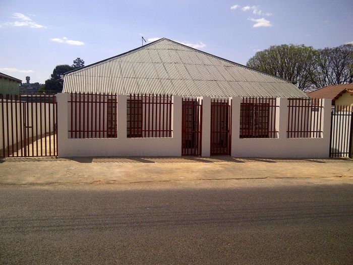 Property #Pref20379184, House rental monthly in Newlands