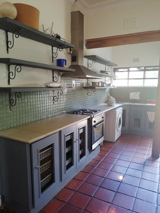 House To Rent in Westdene: Furnished rooms, shared kitchen, close to UJ.