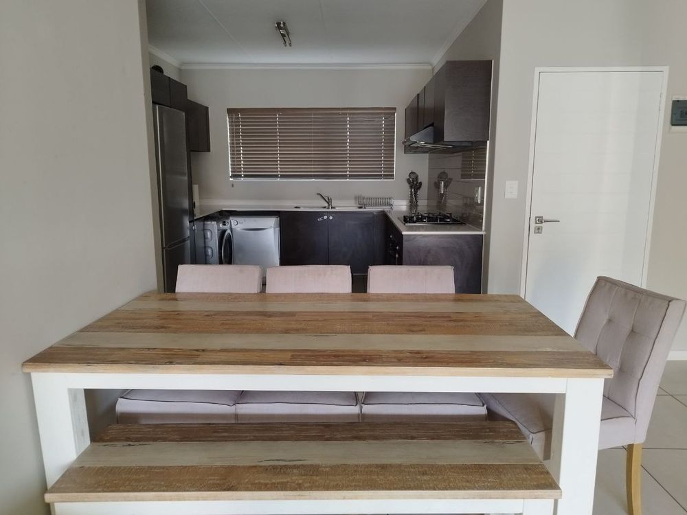 Dining room Kitchen Kyalami Hills