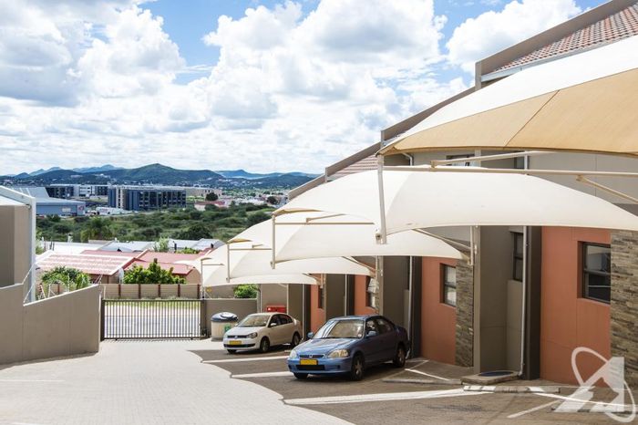 Kleine Kuppe Townhouse For Sale: 2 Bedrooms, Private Courtyard, Secure Complex.