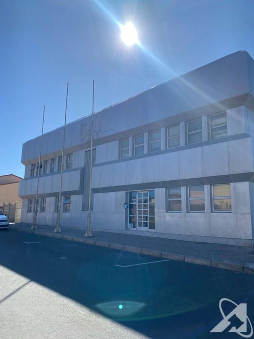 For Sale: Business in Luderitz Central with multiple offices and storage spaces.