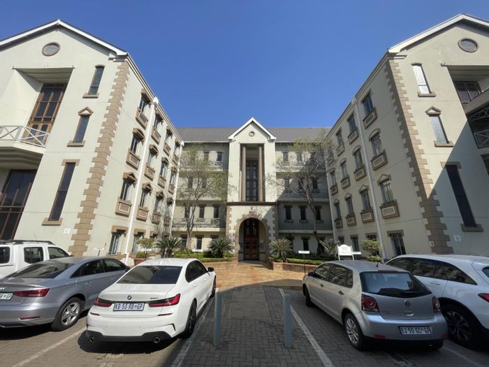 Hatfield Commercial Office To Rent: 1,217 sqm, ready-to-occupy, near Gautrain.