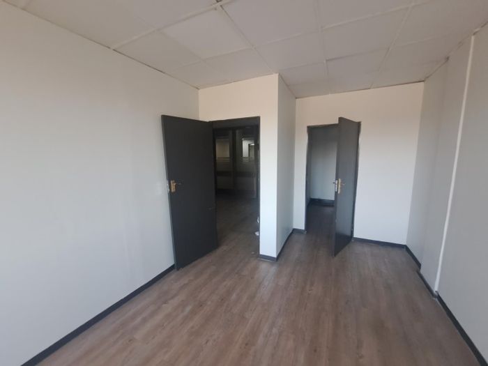 Property #P00005809, Commercial rental monthly in Centurion Central