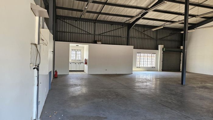 Property #P00006718, Industrial rental monthly in Silvertondale