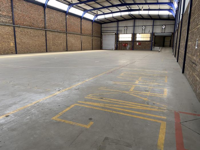 Industrial Units To Rent in Corporate Park with Office Space, Yard, and Highway Visibility