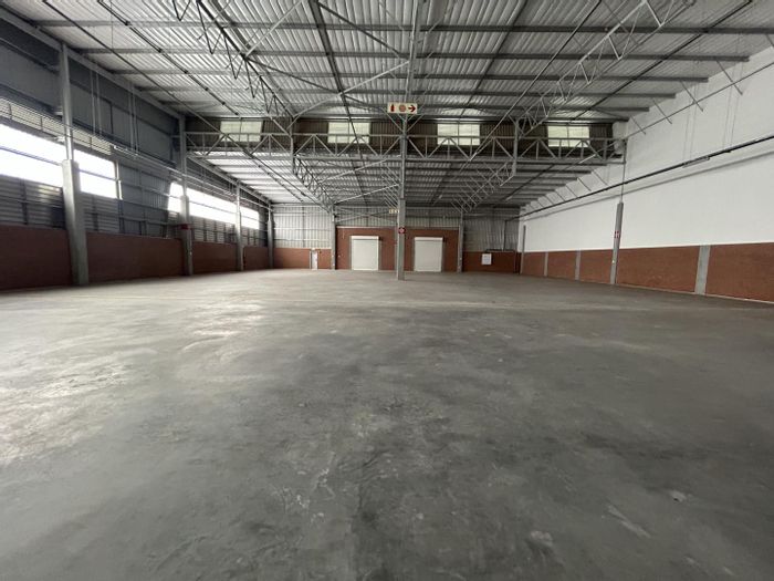 Highveld Industrial Space To Rent: Warehouses with loading docks, security, and parking.