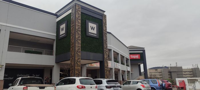 Commercial Retail Unit To Rent in Faerie Glen: 99m2 at Atterbury Boulevard.