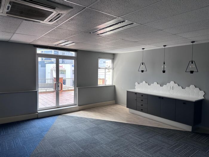 Menlyn Commercial Space To Rent: Flexible offices, prime location, 24-hour security.