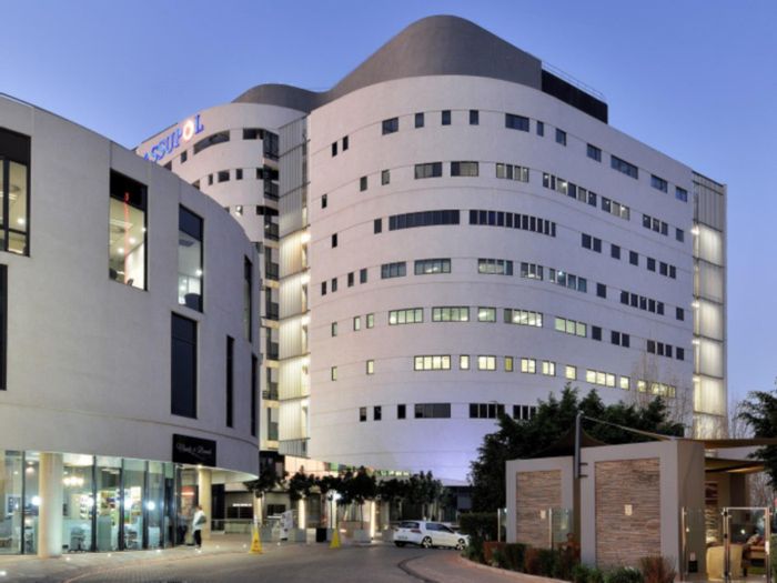 Prime fitted office space in Menlyn, to rent with great amenities.