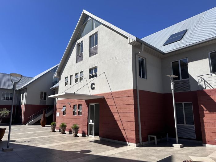 Commercial Office Space To Rent in Faerie Glen with 24/7 security and parking.