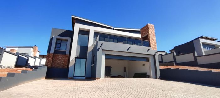House For Sale in Rosslyn: Spacious layouts, versatile designs, ideal for families.