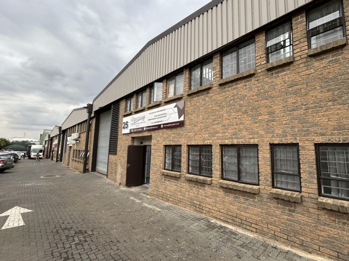 Industrial unit to rent in Meadowdale with office space and secure access.