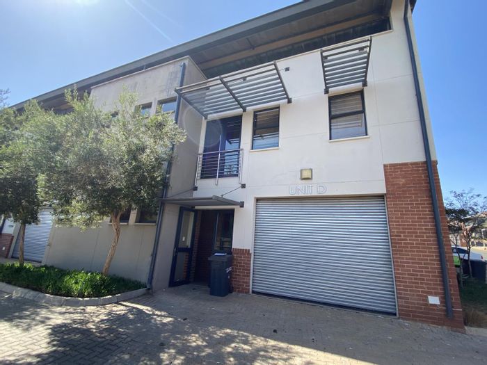 Industrial Mini Warehouse To Rent in Route 21 Business Park with office space.