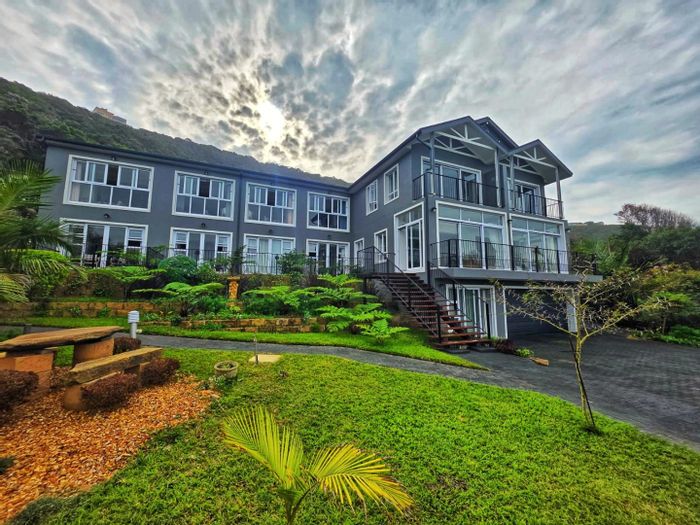 For Sale: House in Wilderness Central with 10 self-catering units and ocean views.