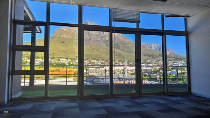 Prime 780 sqm Commercial Office Space To Rent in Woodstock with Mountain Views.