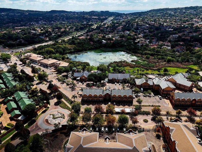 Commercial Office Space To Rent in Faerie Glen with 24/7 Security and Amenities