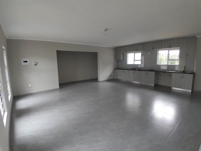 Spacious 2-bedroom apartment in Glen Austin AH, includes WiFi and gas amenities.