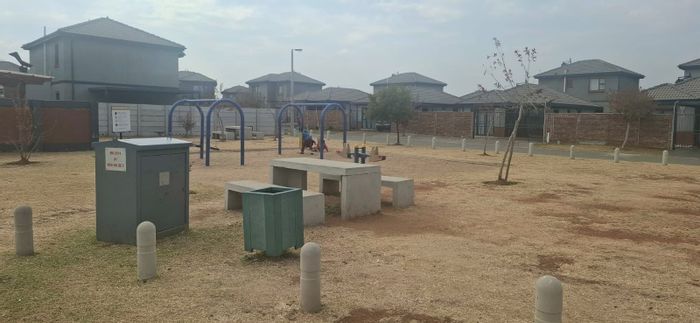 3-Bedroom House To Rent in Leopard's Rest Security Estate with secure parking and amenities.