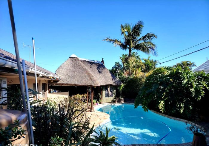 For Sale: Family home in Beacon Bay with pool, flatlet, and spacious living areas.