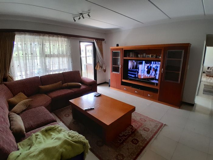 Barbeque Downs Apartment For Sale: 3 beds, pool, garden, security features included.