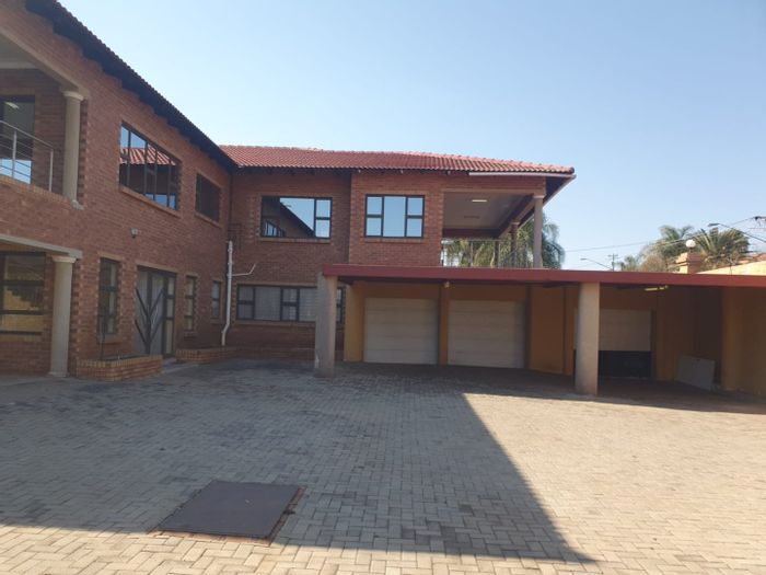 For Sale: Spacious 10-bedroom house in Proclamation Hill with entertainment amenities.