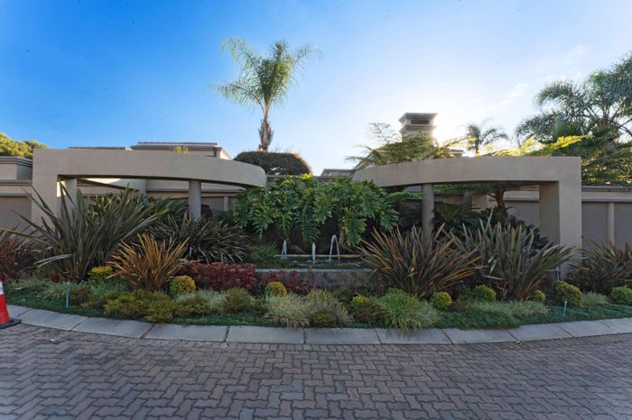 For Sale: House in Sunninghill with 4 beds, study, garden, and security features.