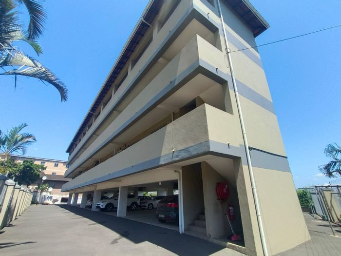 For Sale: 2-Bedroom Apartment in Bluff with balcony, security, and parking.