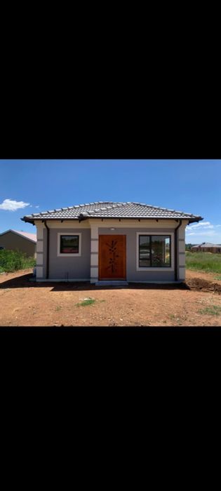 For Sale: House in Reigerpark with customizable finishes and secure estate living.