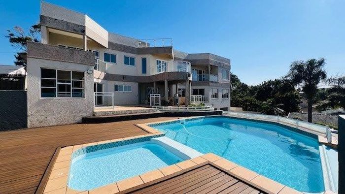 Uvongo House For Sale: 5 beds, pool, sauna, sea views, secure parking.