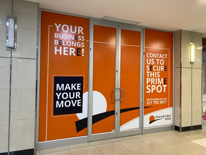Commercial space to rent in Randpark Ridge, featuring kitchenette and high foot traffic.